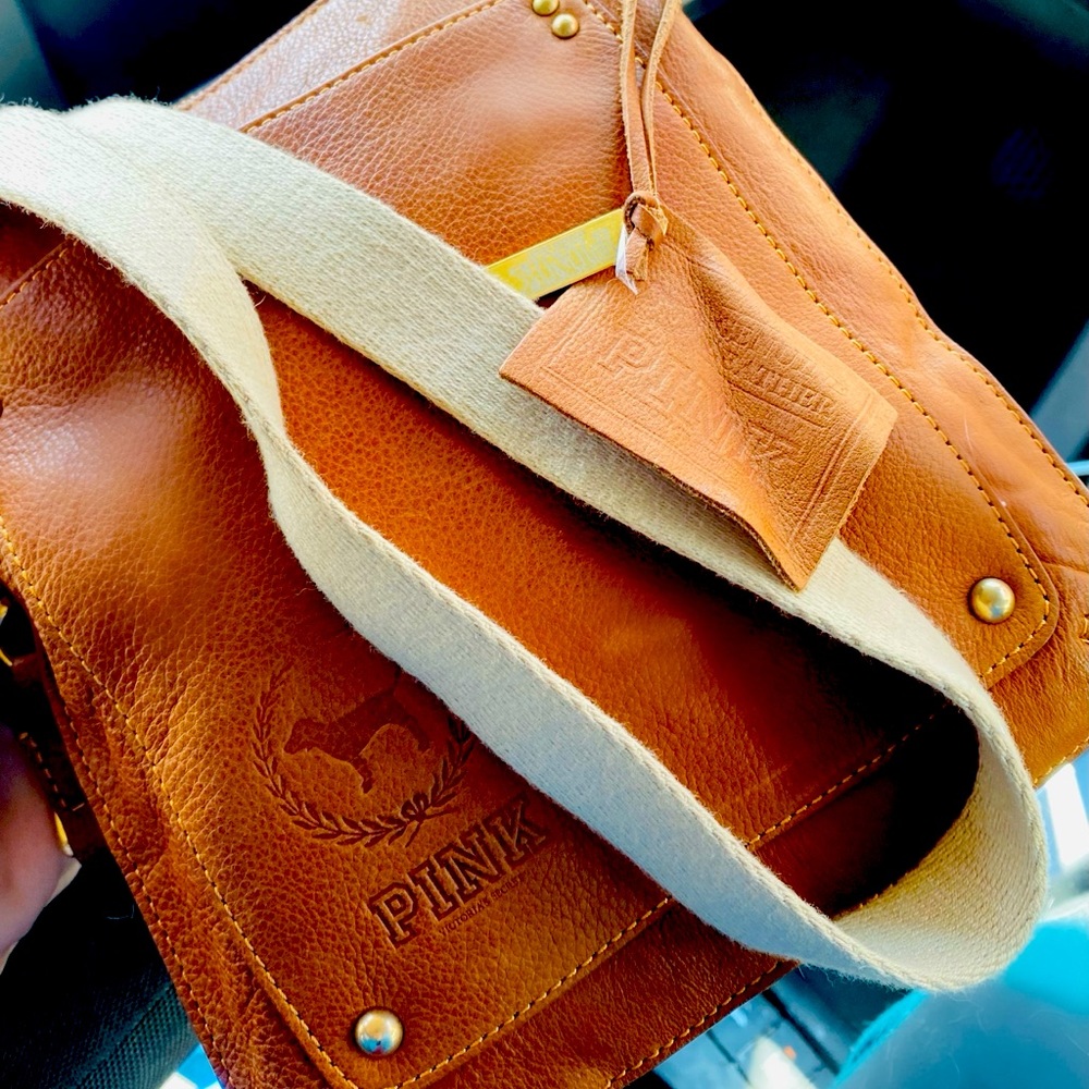 Adorable vintage pink bag